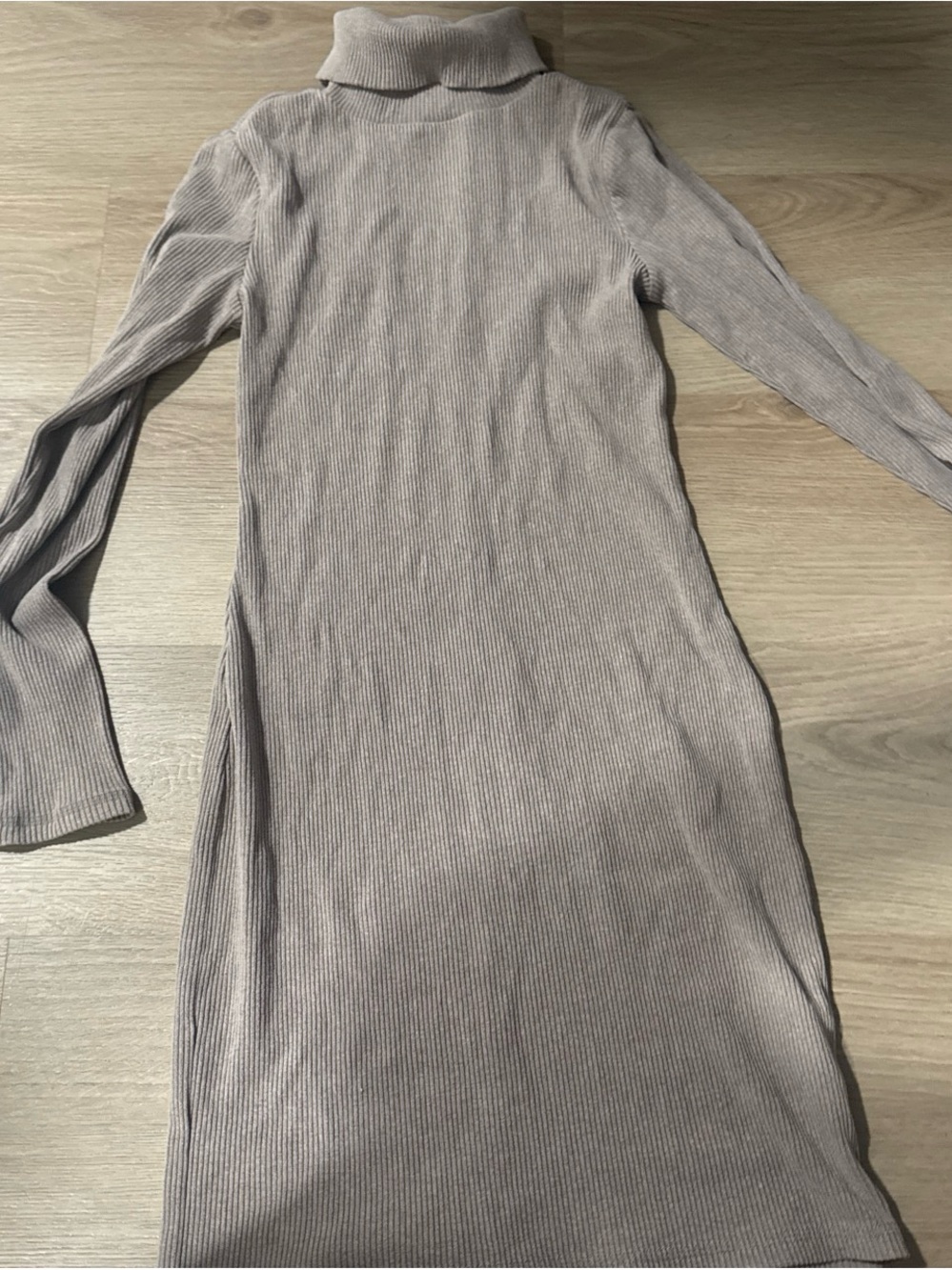Old Navy Ribbed Turtleneck Long Sleeve Dress in Taupe